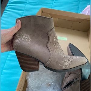 Embroidered Matisse Cowboy Boots